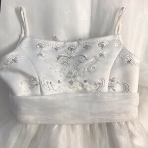 DAVIDS BRIDAL Flower girl or Confirmation Dress 6